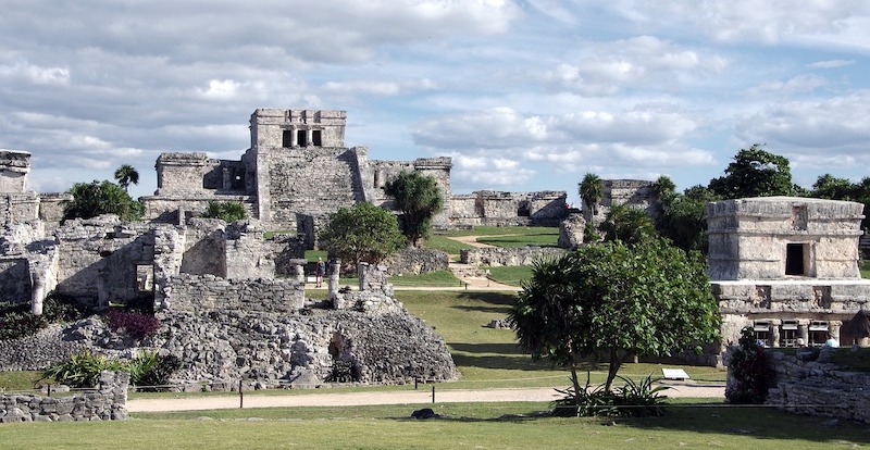 Read more about the article Top 5 All-Inclusive Resorts Near the Seaside Town of Tulum